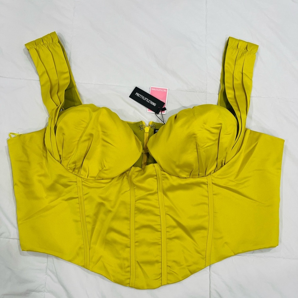 PRETTYLITTLETHING |WOMENS PLUS OLIVE TEXTURED SATIN BONING DETAIL CORSET NWT - Picture 5 of 9